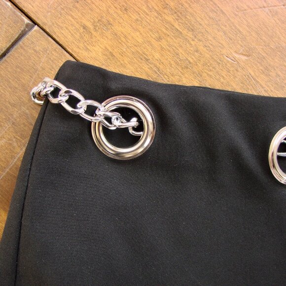 Black Grommet Chain Mini Skort Skirt Maniere deVoir Goth Punk NEW NWOT UK Size 6 - Picture 4 of 7